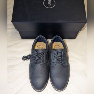 Boys size 1 1901 Navy Dress Shoes